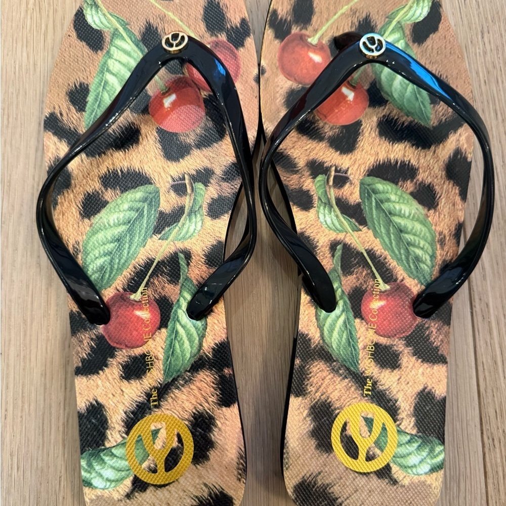 Wishbone Leopard Cherry Print Flip Flop Sandals Size 11 Y2K Summer Cute New